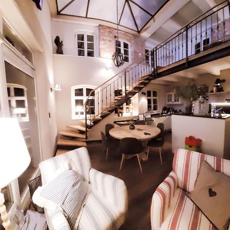 Alte Schmiede Mit Sauna, Pool Und Whirpool Im Aussenbereich Schoenstes Ferienhaus Der Lausitz Elsterheide エクステリア 写真