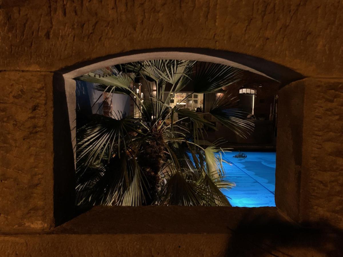 Alte Schmiede Mit Sauna, Pool Und Whirpool Im Aussenbereich Schoenstes Ferienhaus Der Lausitz Elsterheide エクステリア 写真