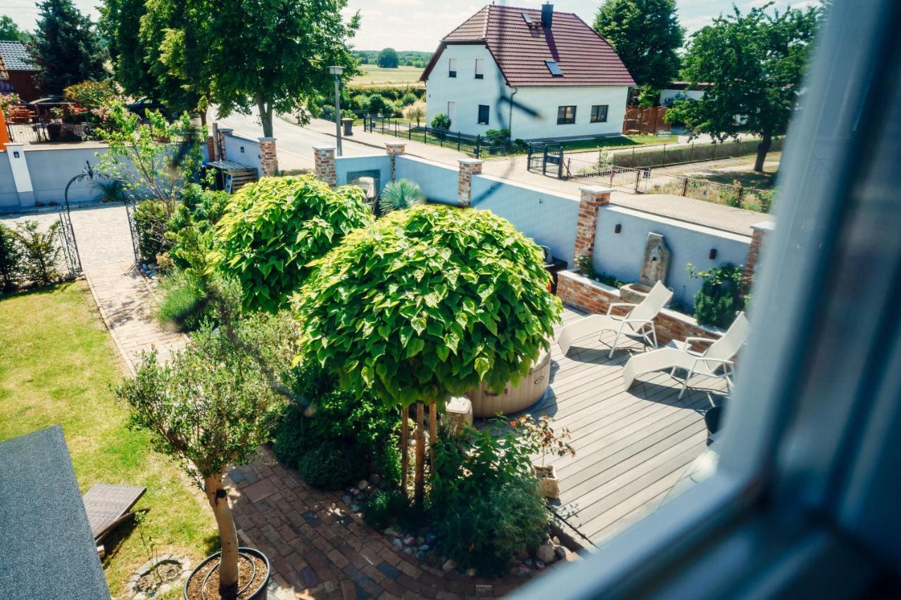 Alte Schmiede Mit Sauna, Pool Und Whirpool Im Aussenbereich Schoenstes Ferienhaus Der Lausitz Elsterheide エクステリア 写真