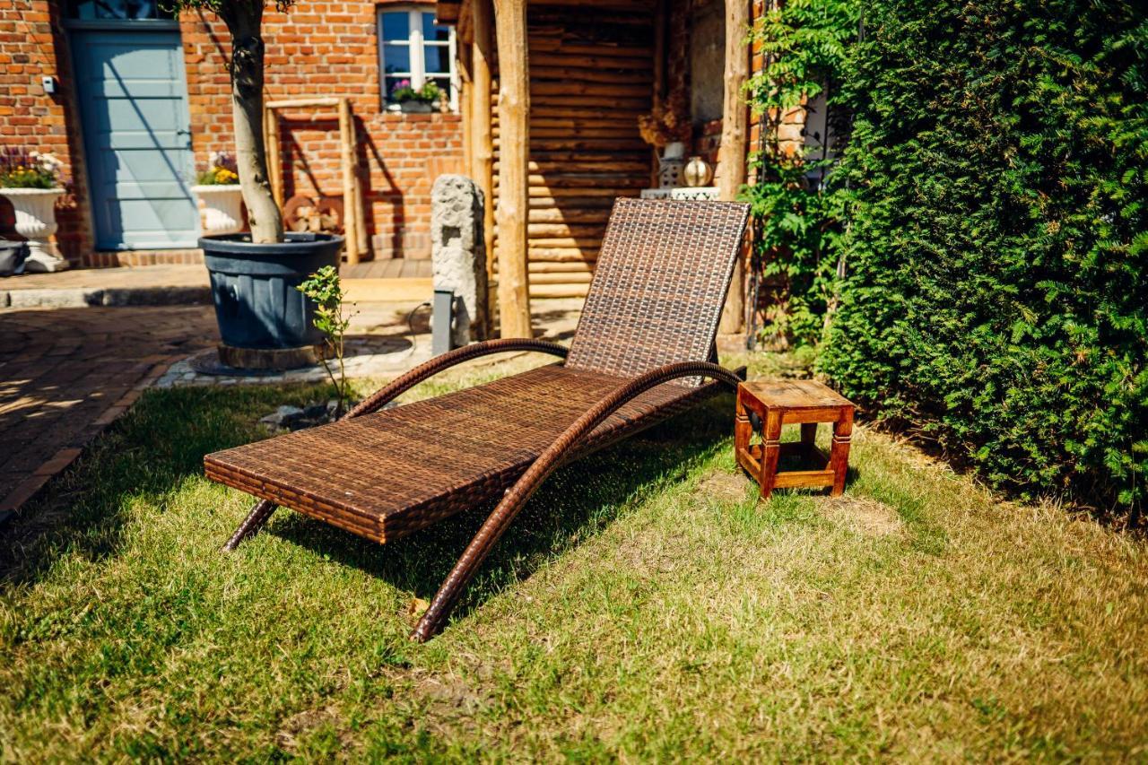 Alte Schmiede Mit Sauna, Pool Und Whirpool Im Aussenbereich Schoenstes Ferienhaus Der Lausitz Elsterheide エクステリア 写真