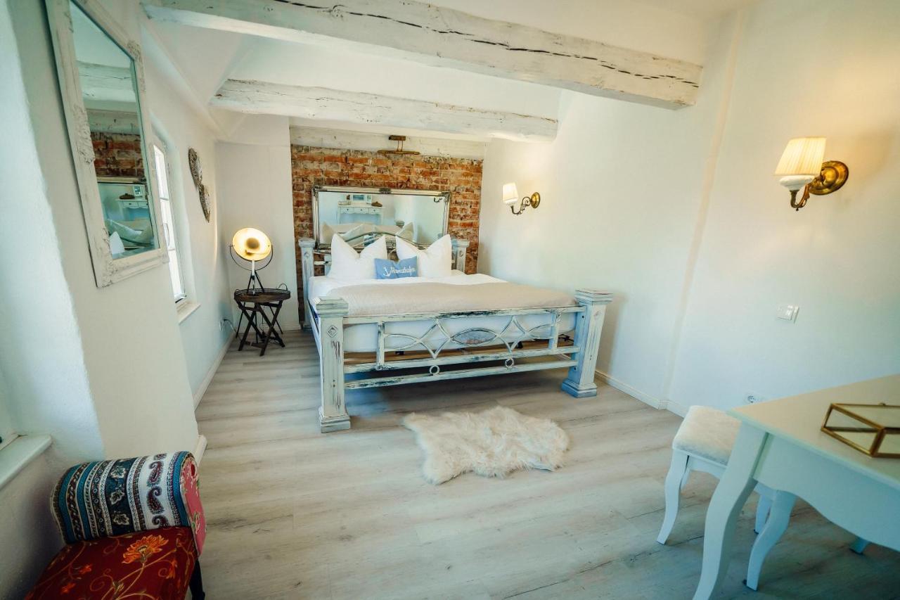 Alte Schmiede Mit Sauna, Pool Und Whirpool Im Aussenbereich Schoenstes Ferienhaus Der Lausitz Elsterheide エクステリア 写真