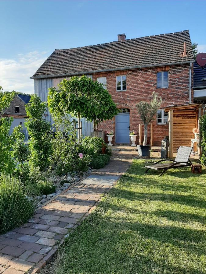Alte Schmiede Mit Sauna, Pool Und Whirpool Im Aussenbereich Schoenstes Ferienhaus Der Lausitz Elsterheide エクステリア 写真