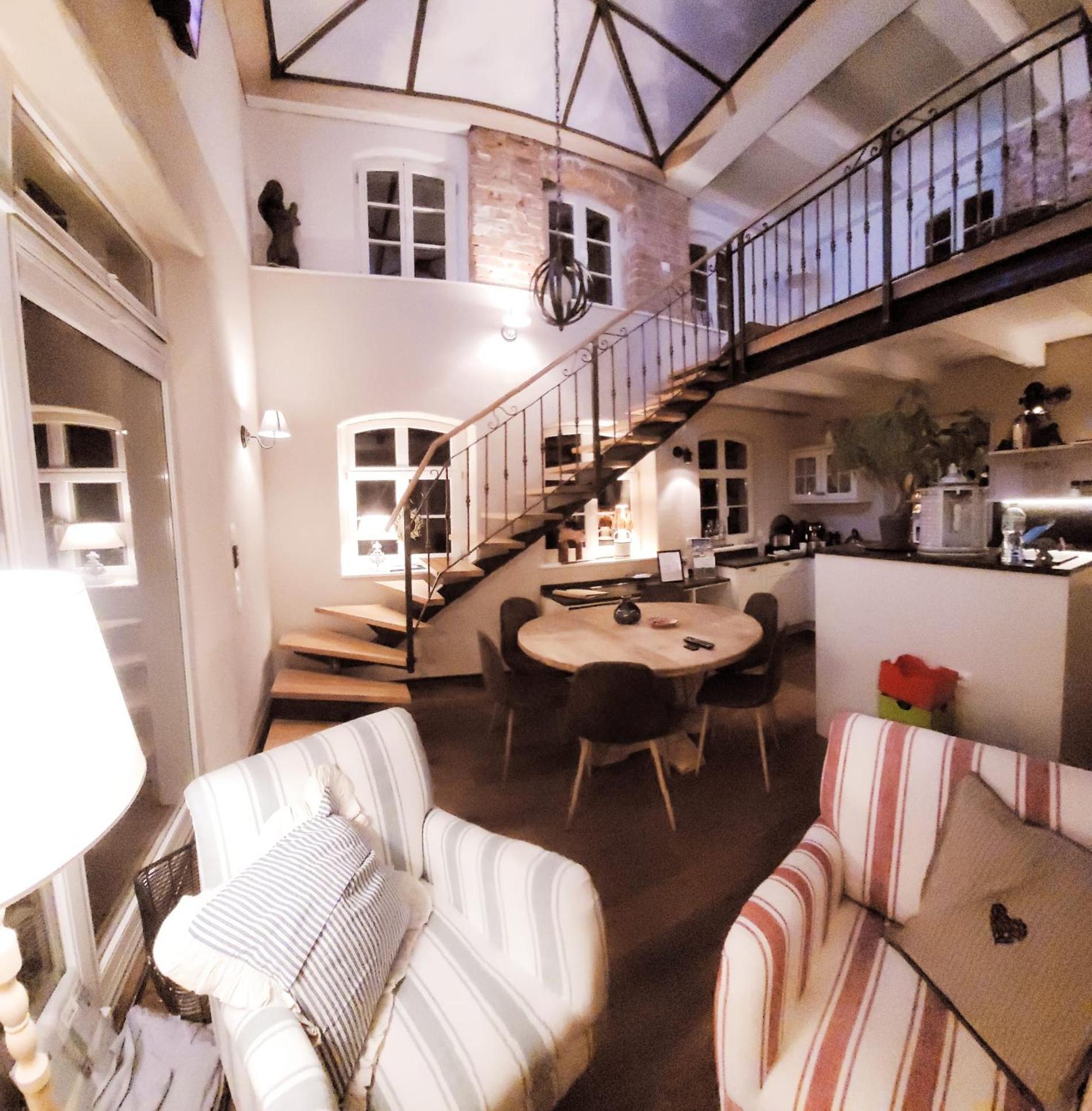 Alte Schmiede Mit Sauna, Pool Und Whirpool Im Aussenbereich Schoenstes Ferienhaus Der Lausitz Elsterheide エクステリア 写真
